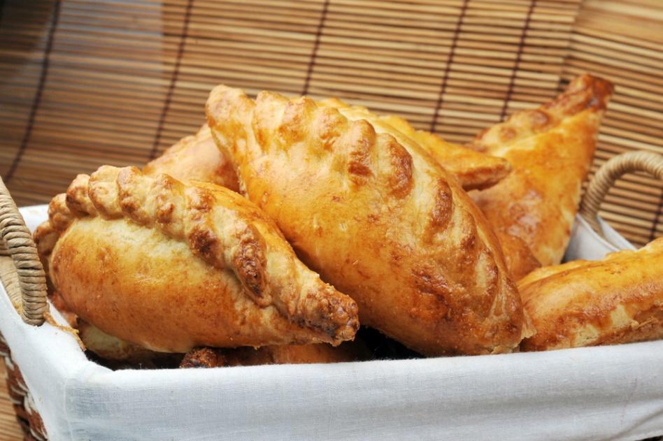 The Real Food Academy Miami's spinach empanadas recipe.